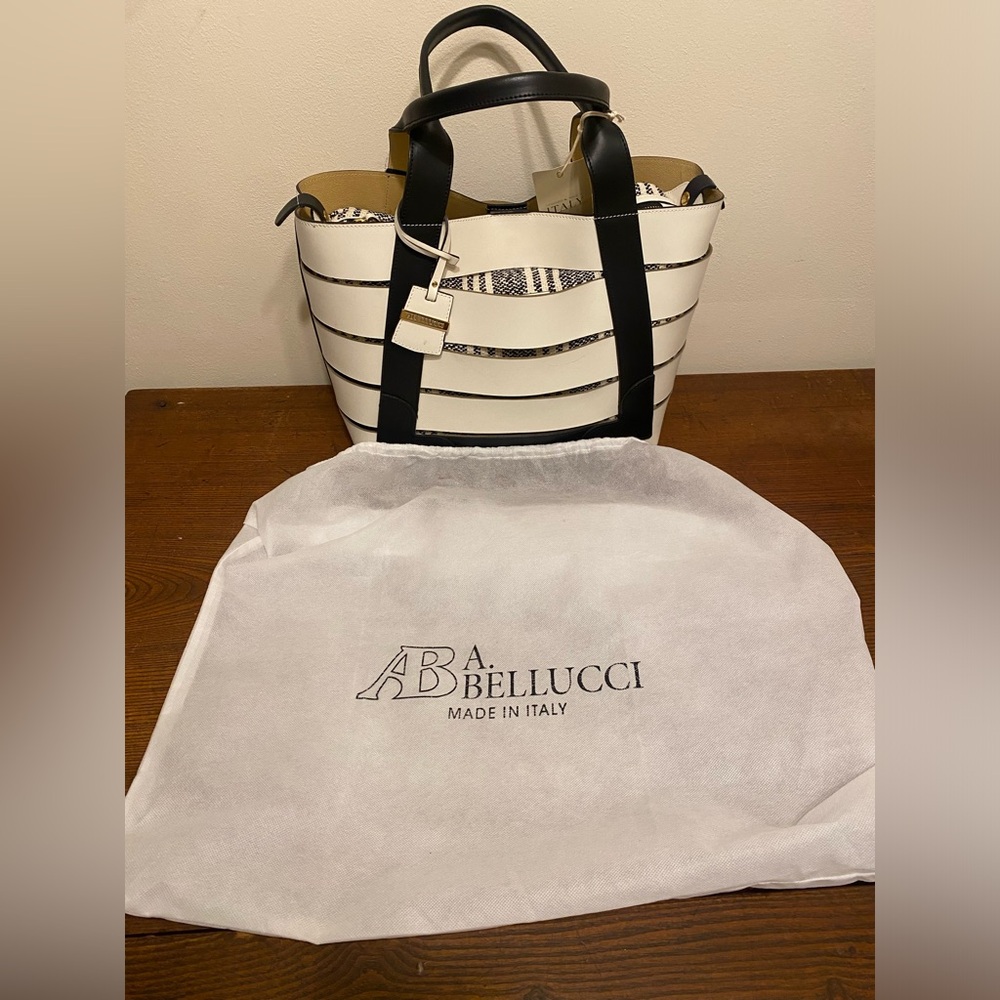 NWT Alberto Bellucci Italian Leather Handbag Tote White Resort Vacation Beach
